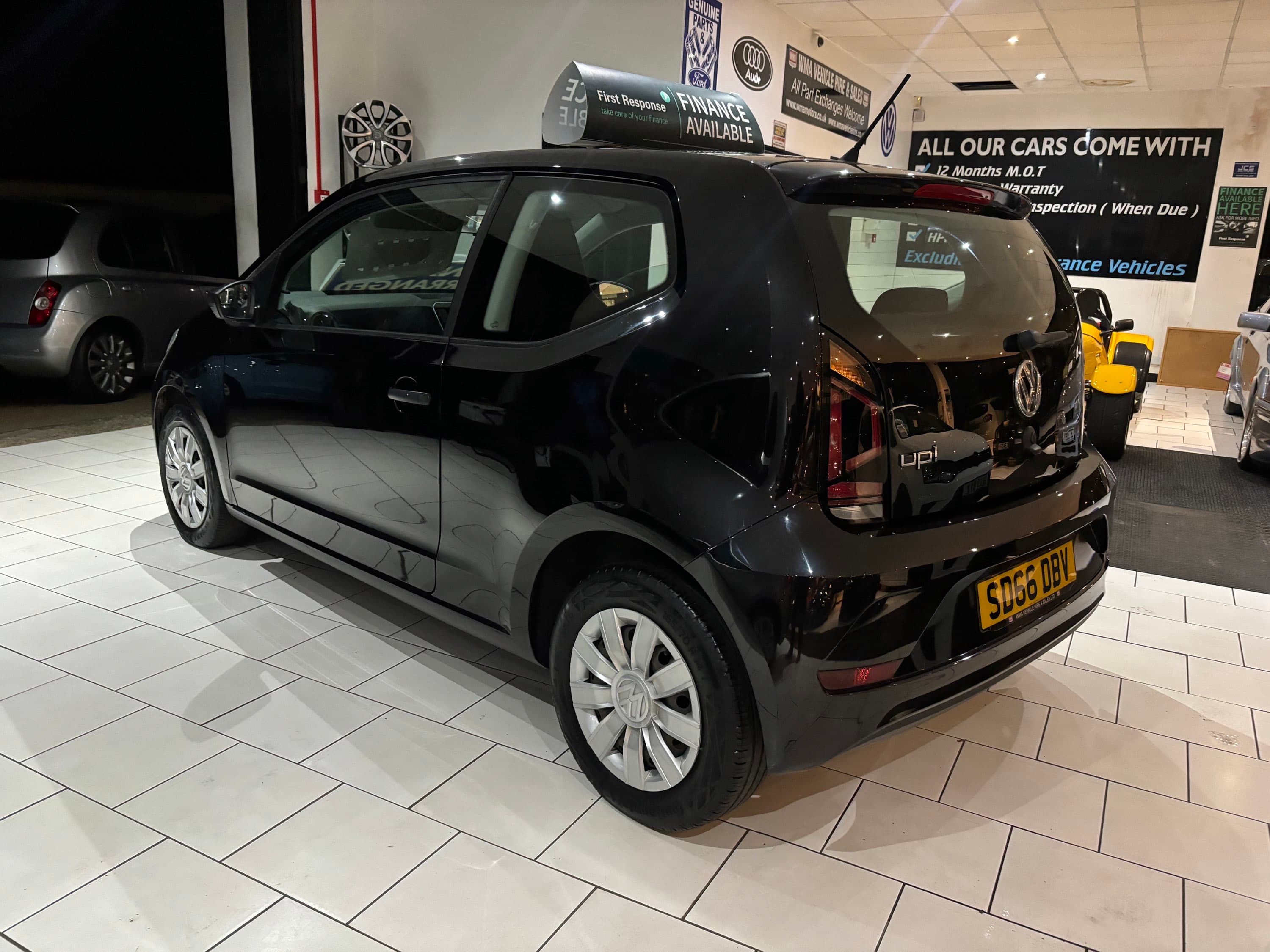 2016 Volkswagen Up 1.0 Up 2016 - image 3