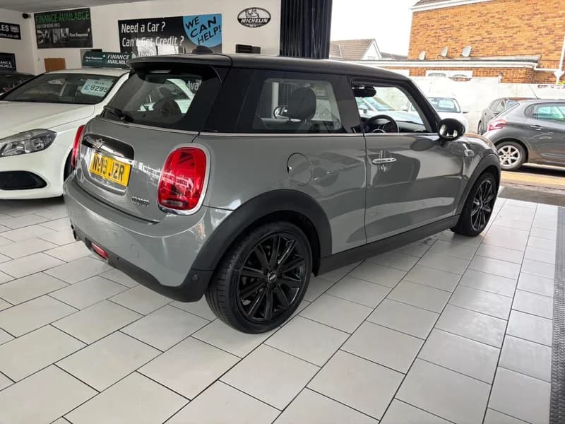2019 Mini Cooper 1.5 Cooper Classic II 3dr - main image