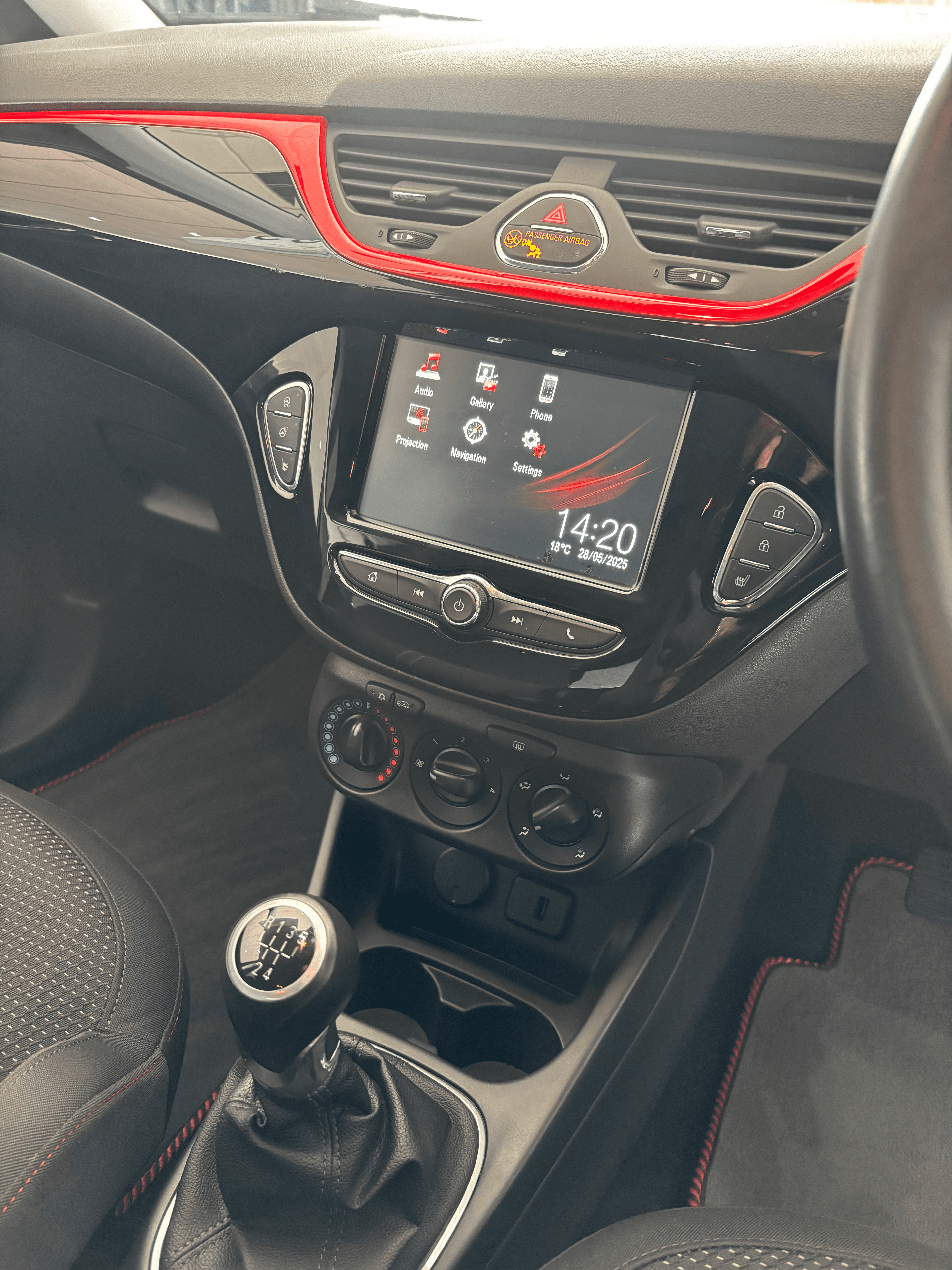 2019 Vauxhall Corsa 1.4 [75] Griffin 5dr - image 17