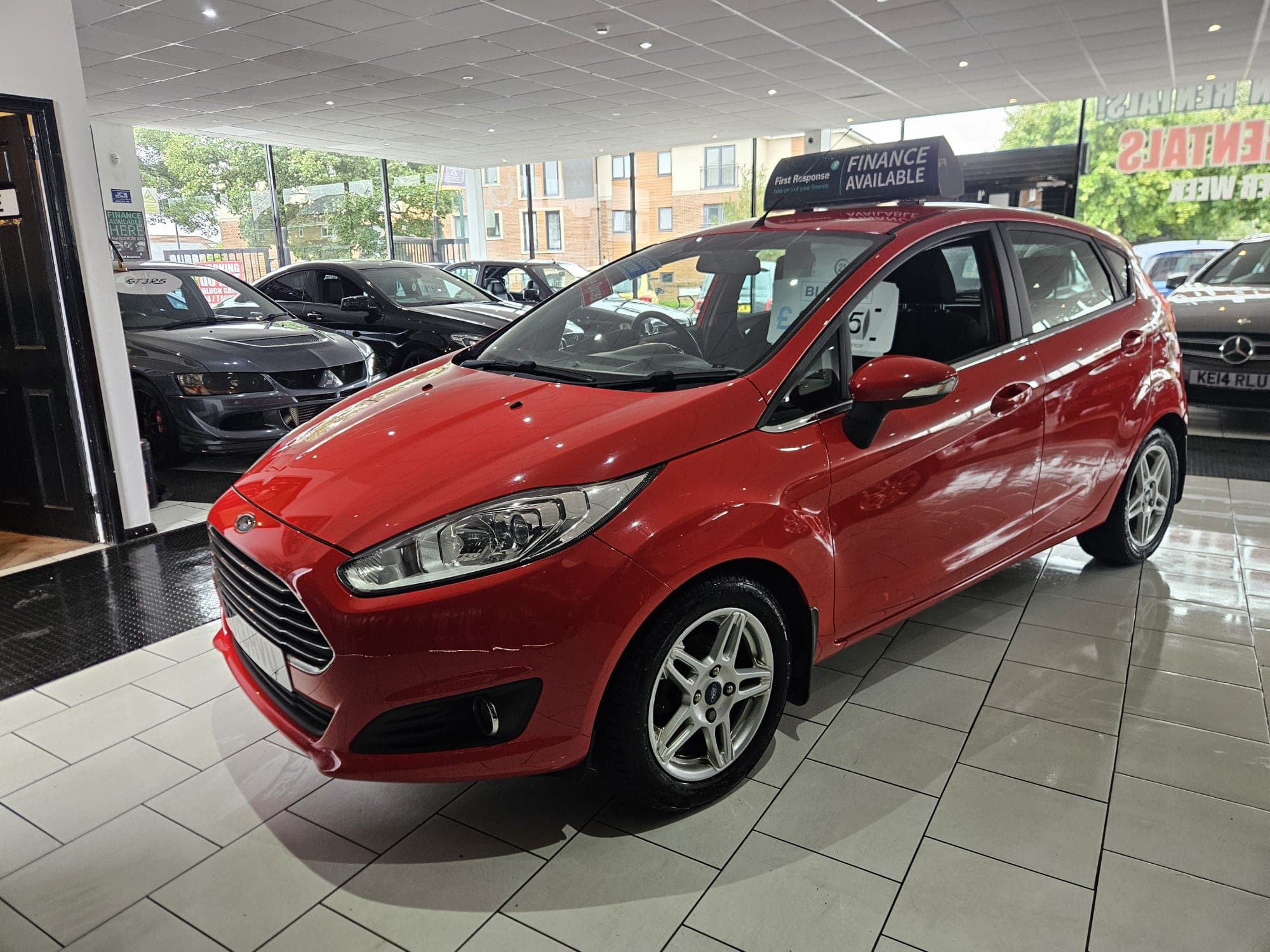 2013 Ford Fiesta 1.5 TDCi Zetec 5dr - image 9