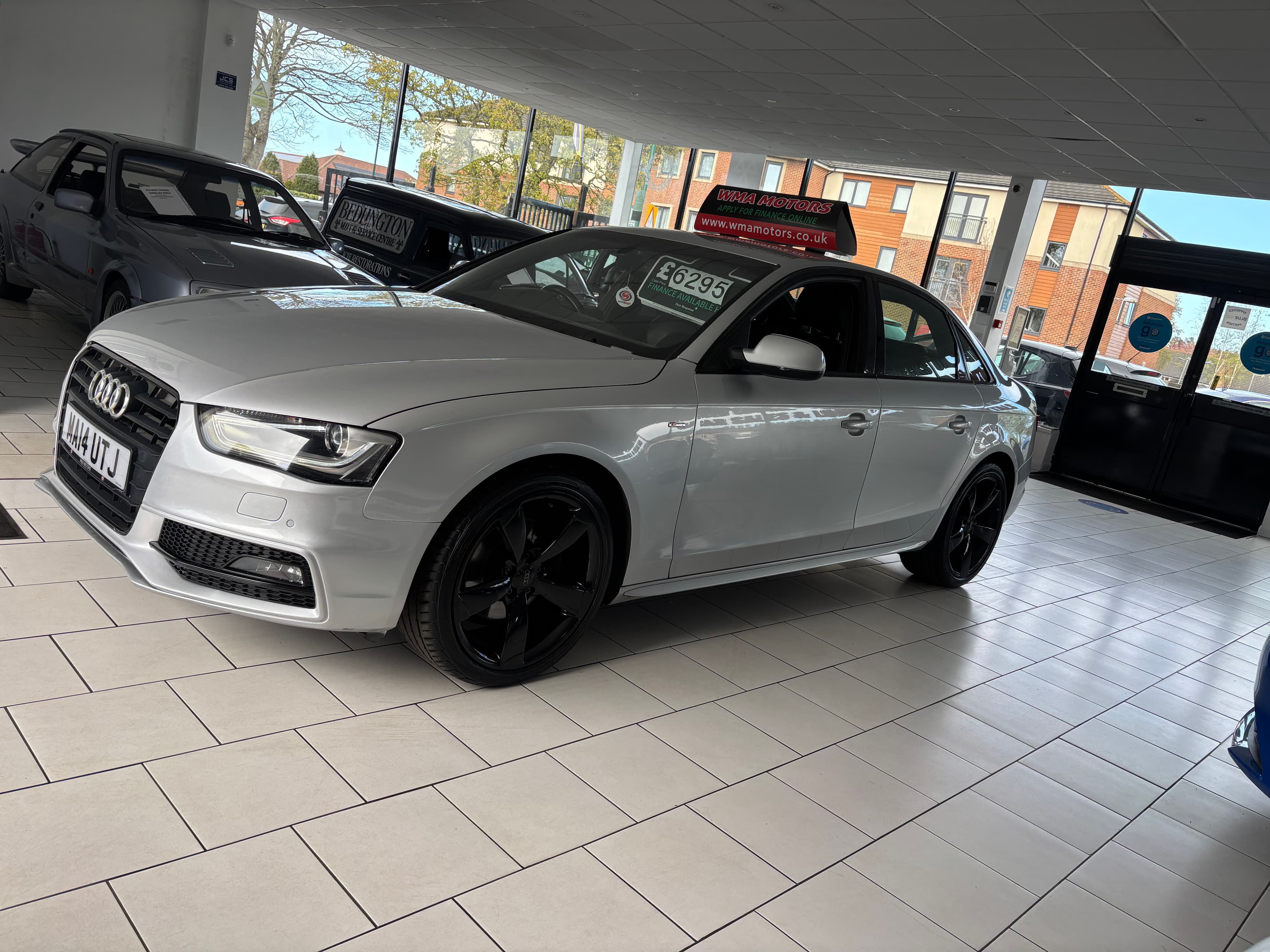 2014 Audi A4 2.0 S-Line Black Edition - image 7