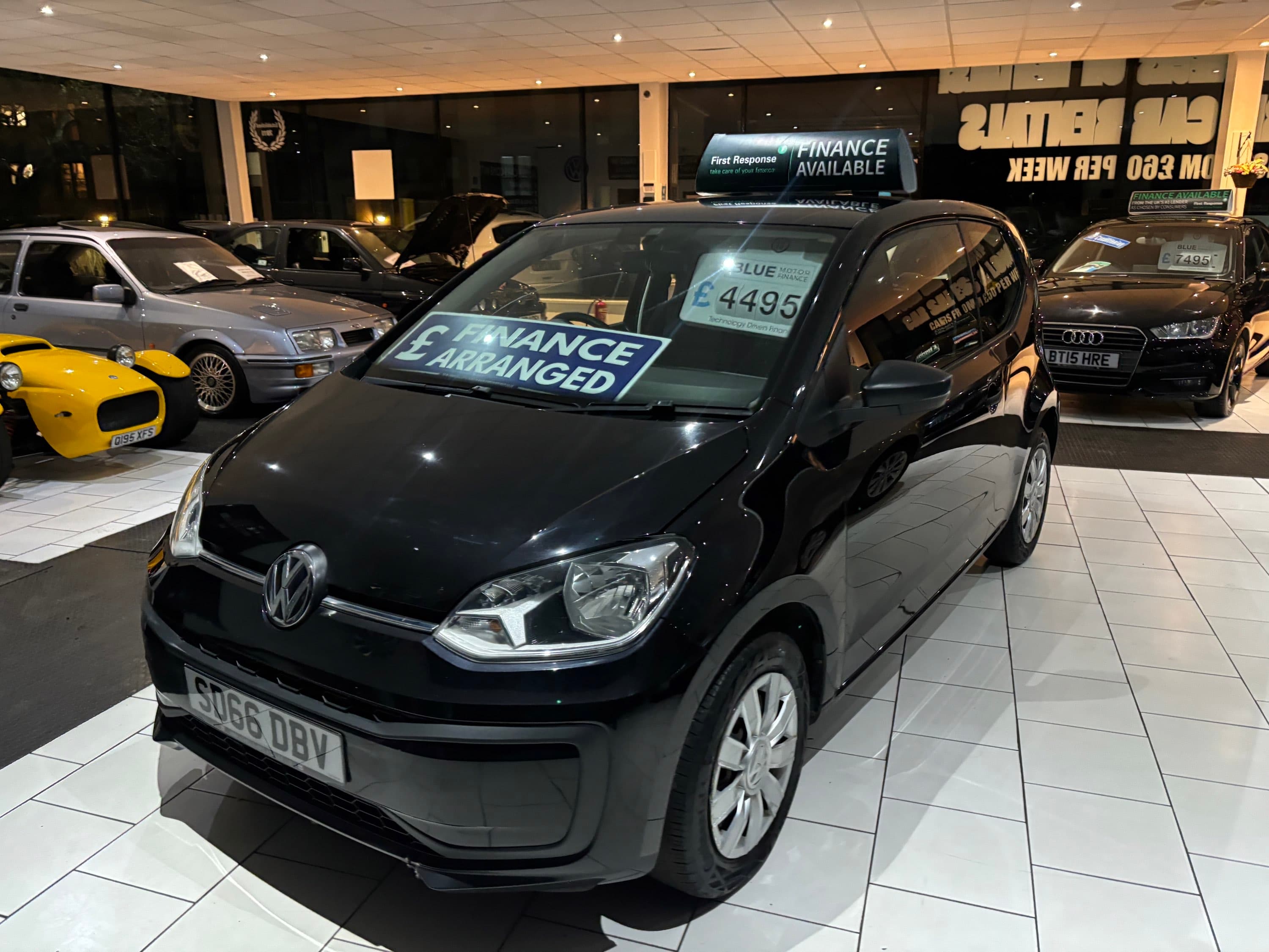 2016 Volkswagen Up 1.0 Up 2016 - image 6