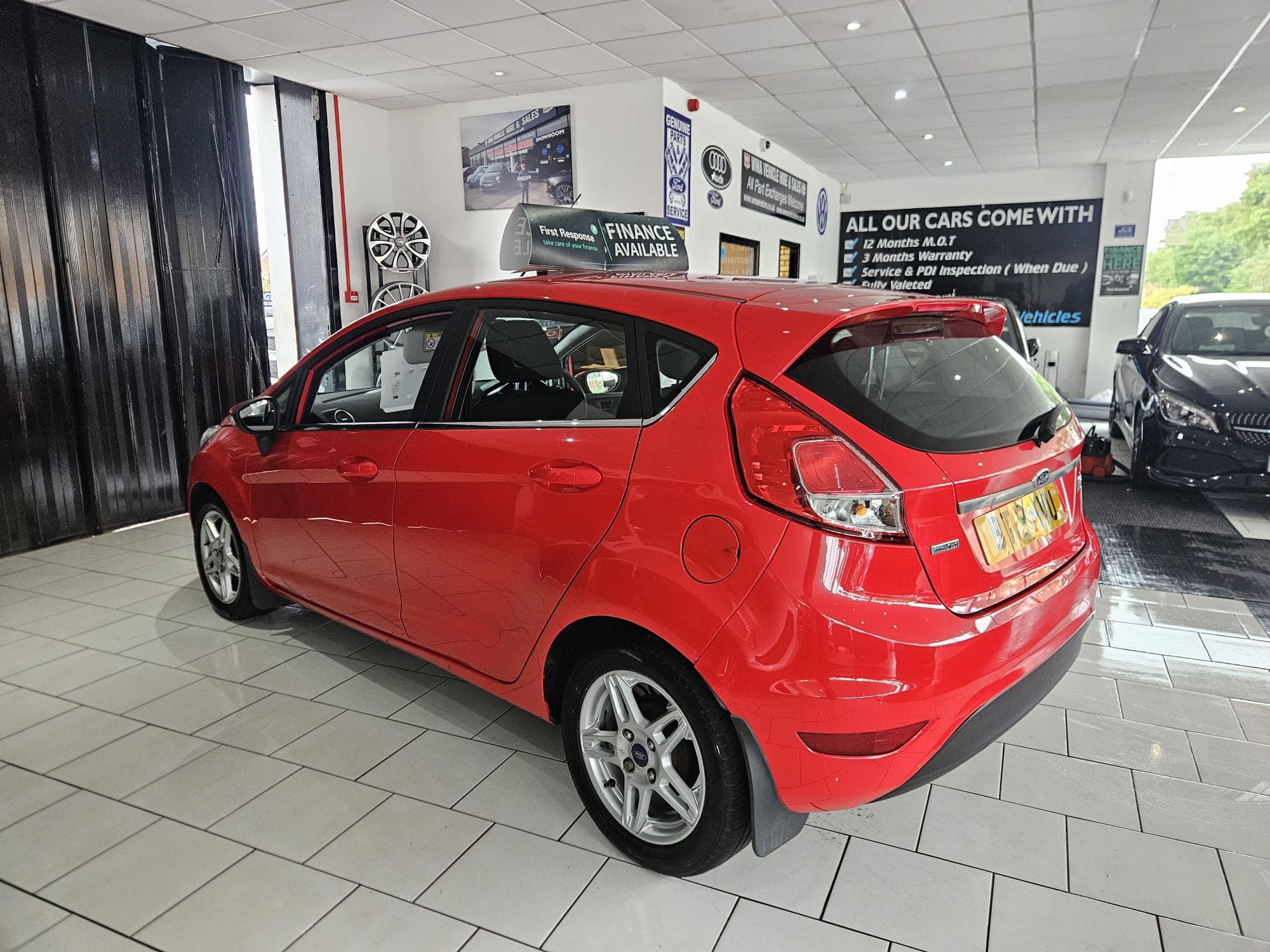 2013 Ford Fiesta 1.5 TDCi Zetec 5dr - image 7