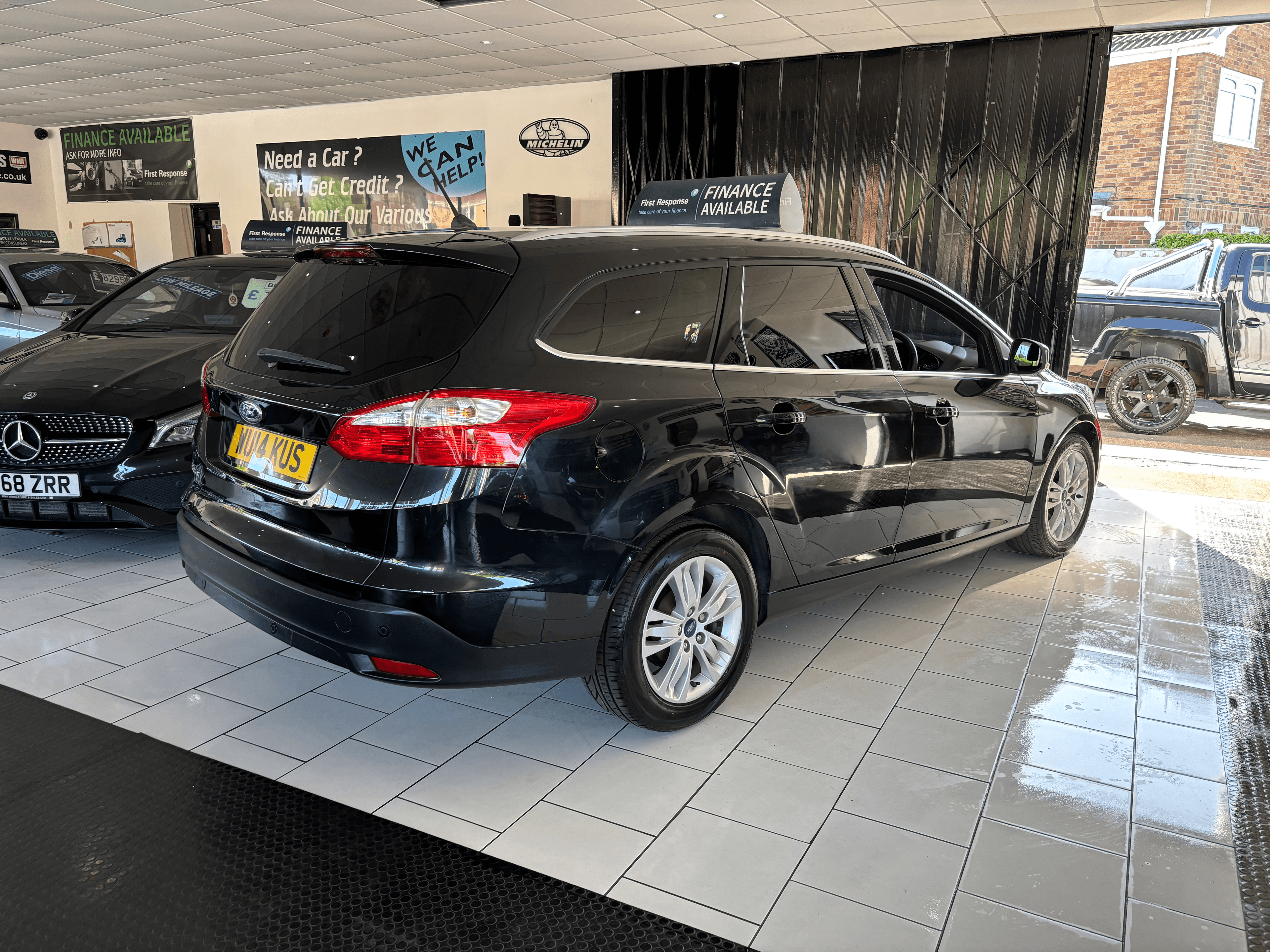 2014 Ford focus 1.6 TDCi 115 Titanium Navigator Estate - image 4