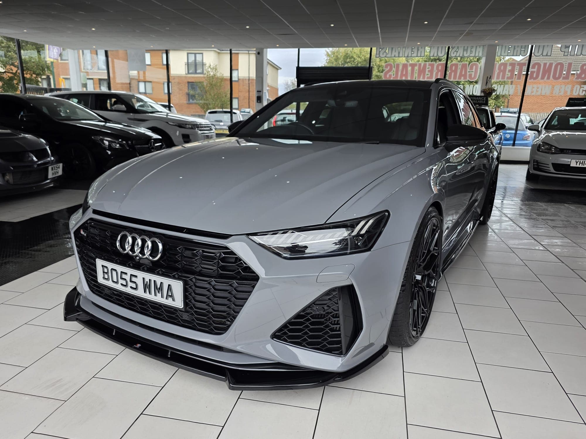 2020 Audi RS6 4.0 TFSI Quattro Launch Edition - image 6