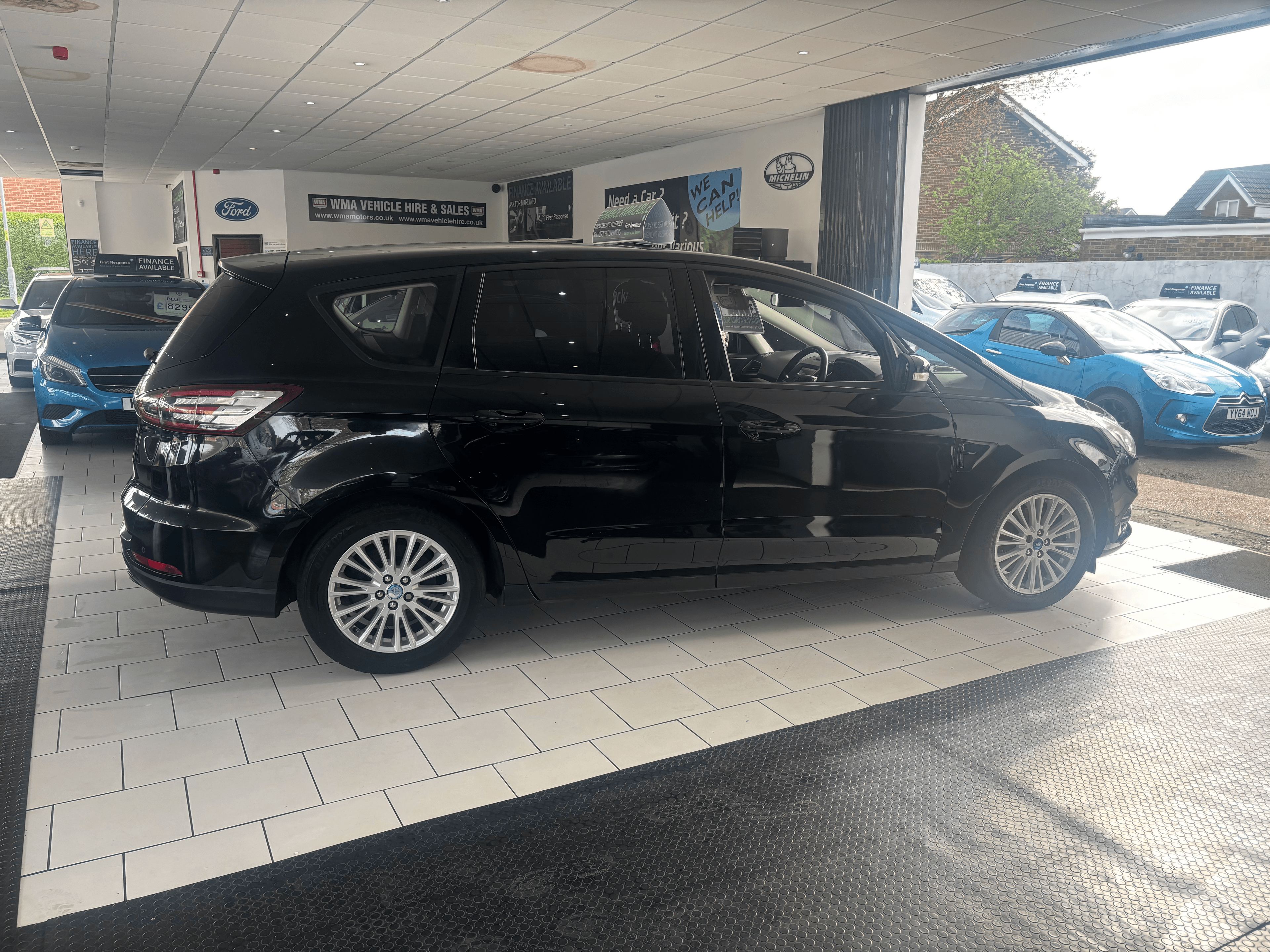 2015 Ford S-Max 2.0 TDCi 150 Zetec 7 Seater - image 3