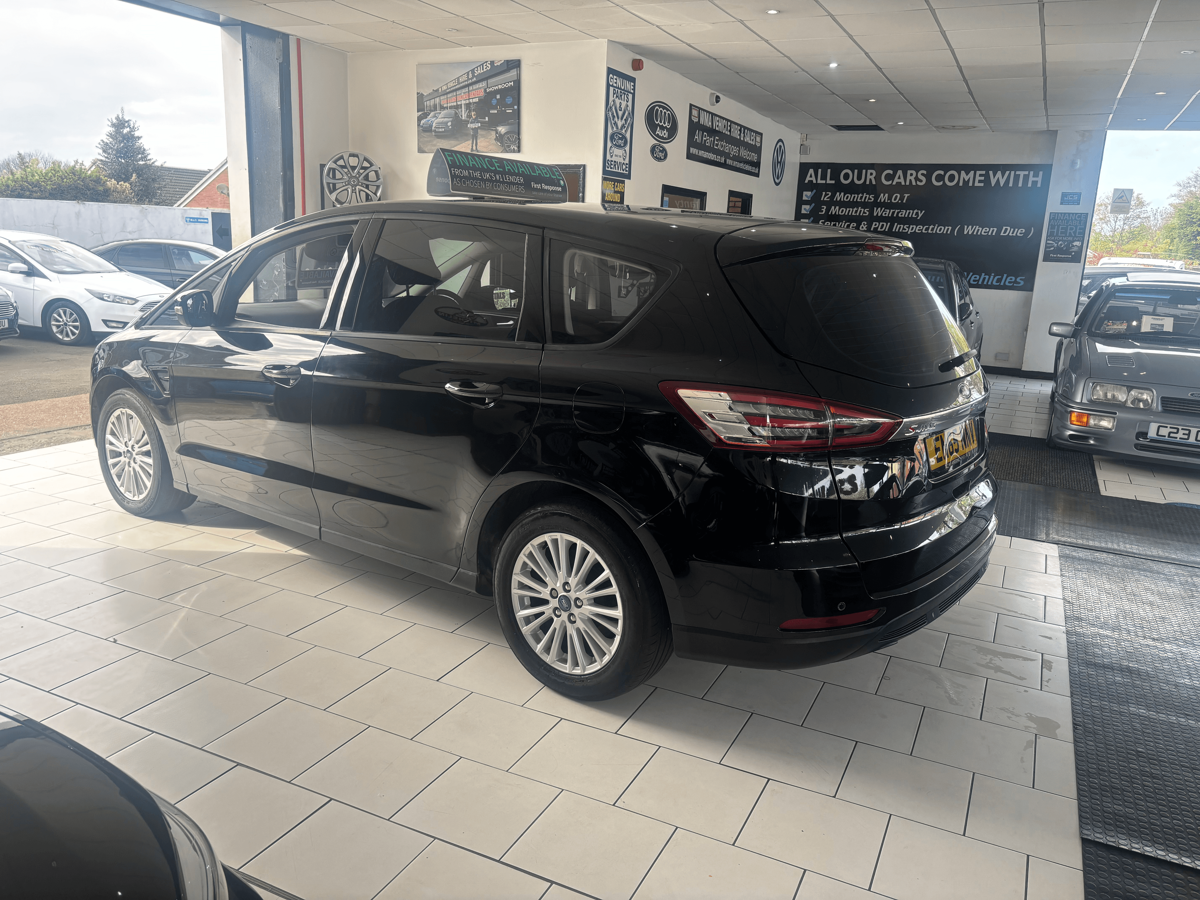2015 Ford S-Max 2.0 TDCi 150 Zetec 7 Seater - image 7