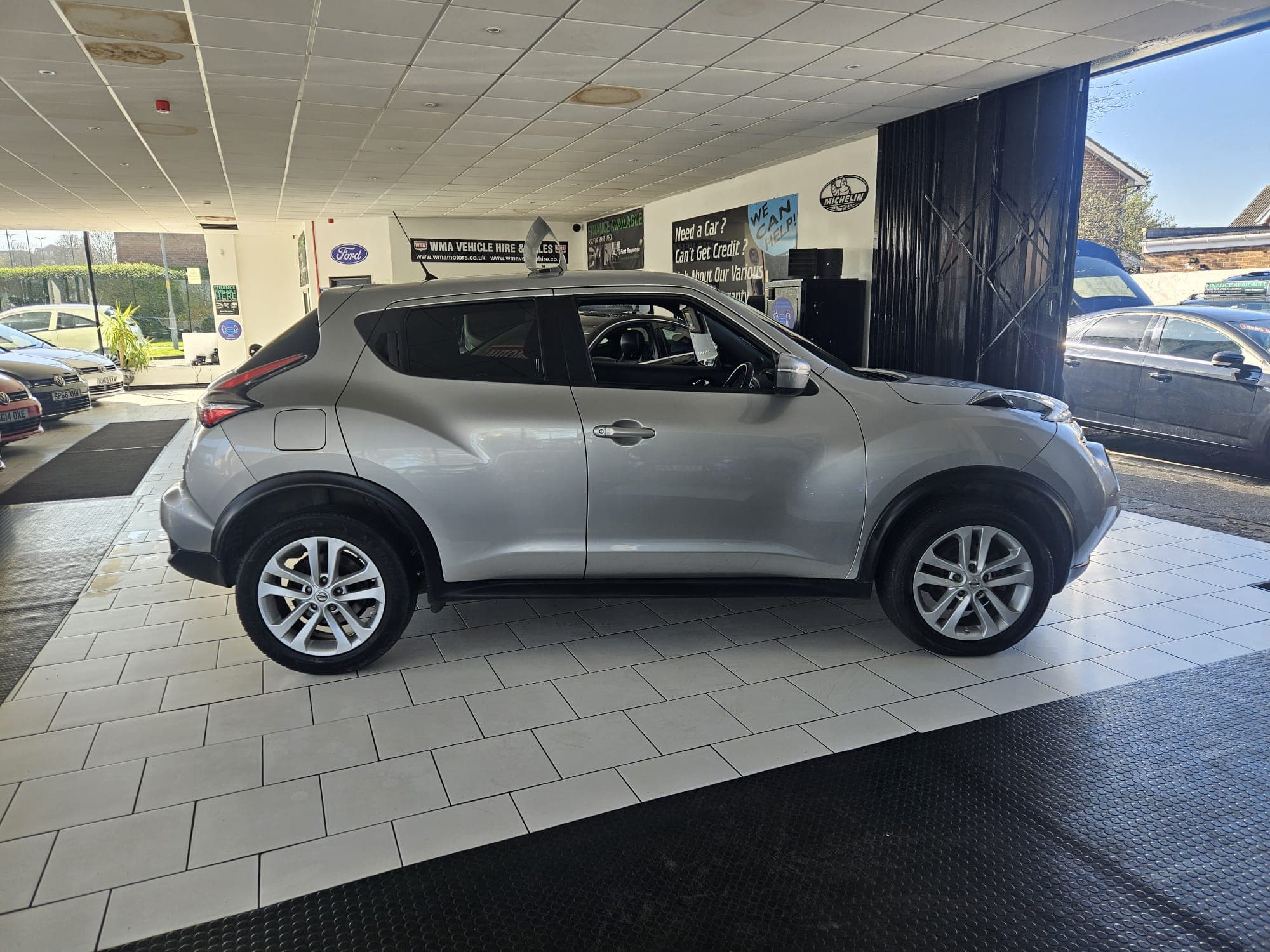 2015 Nissan Juke 1.5 dCi Acenta Premium 5dr 
***ONLY 38223 MILES*** 
***1 OWNER FROM NEW*** - image 3