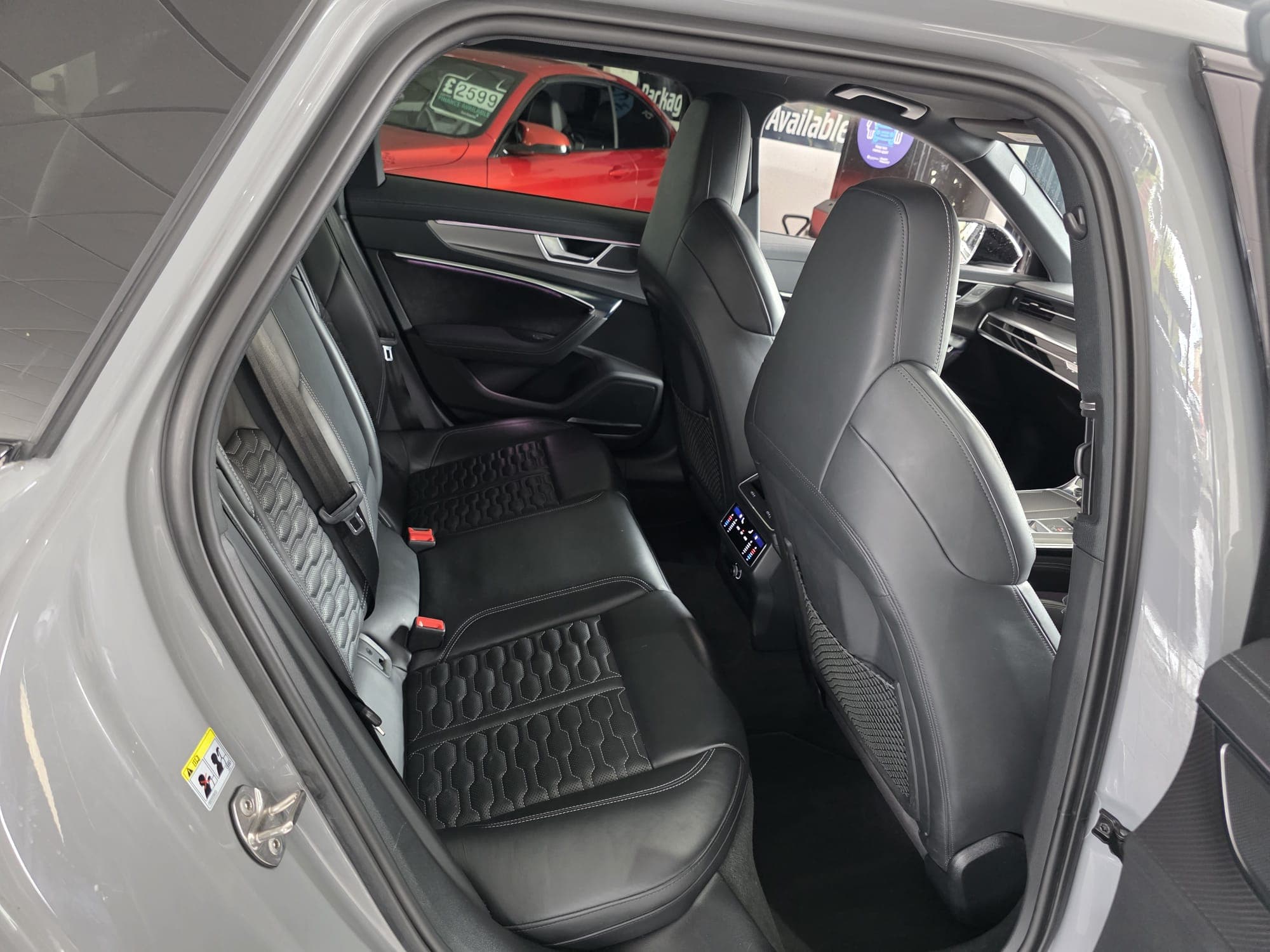 2020 Audi RS6 4.0 TFSI Quattro Launch Edition - image 14