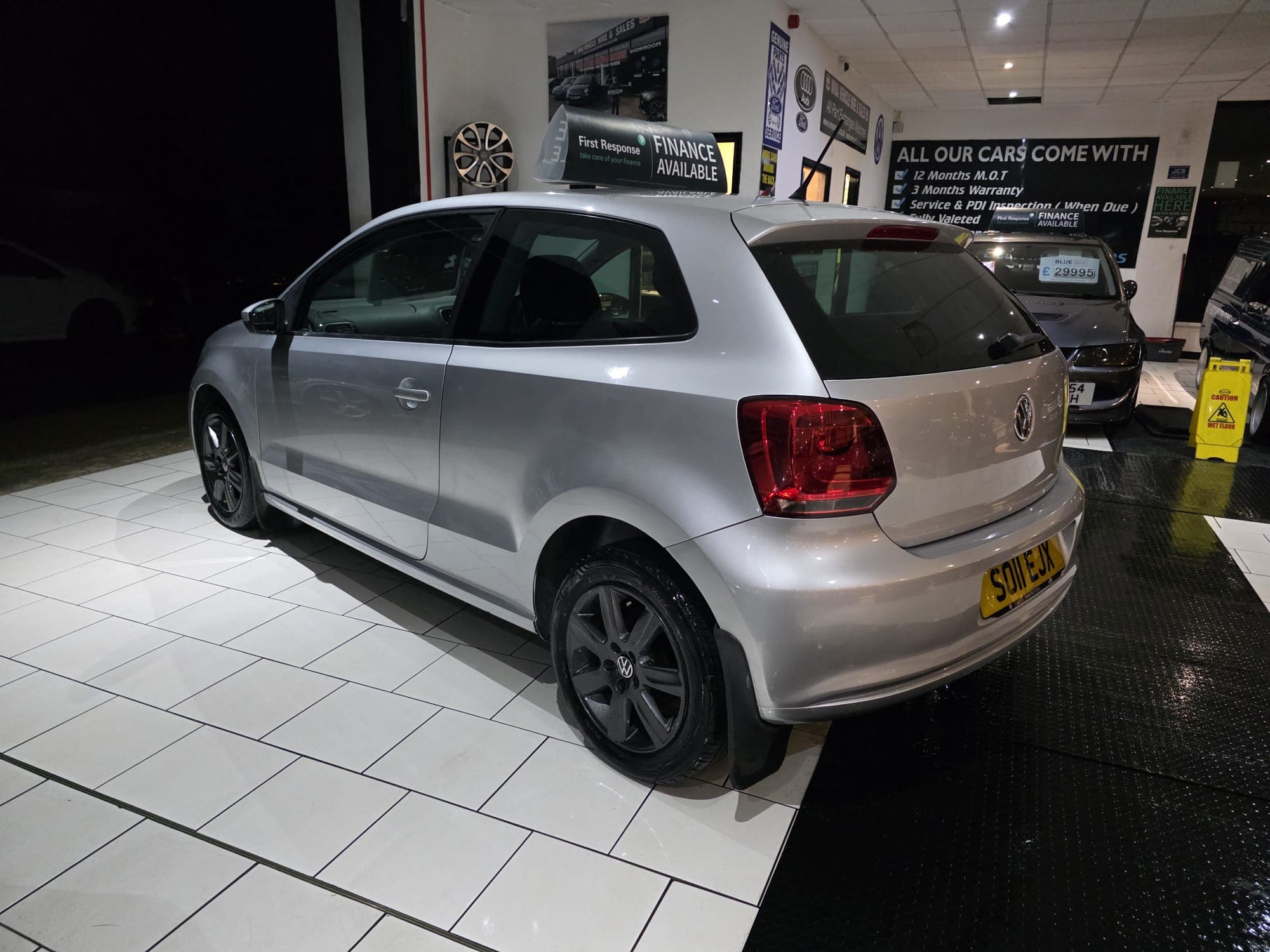2011 Volkswagen Polo 1.2 Petrol - image 4