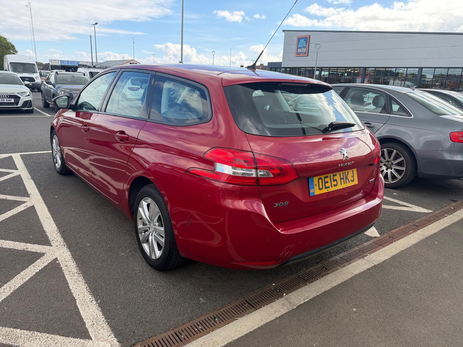 2015 Peugeot 308 Estate 1.6 diesel - image 5