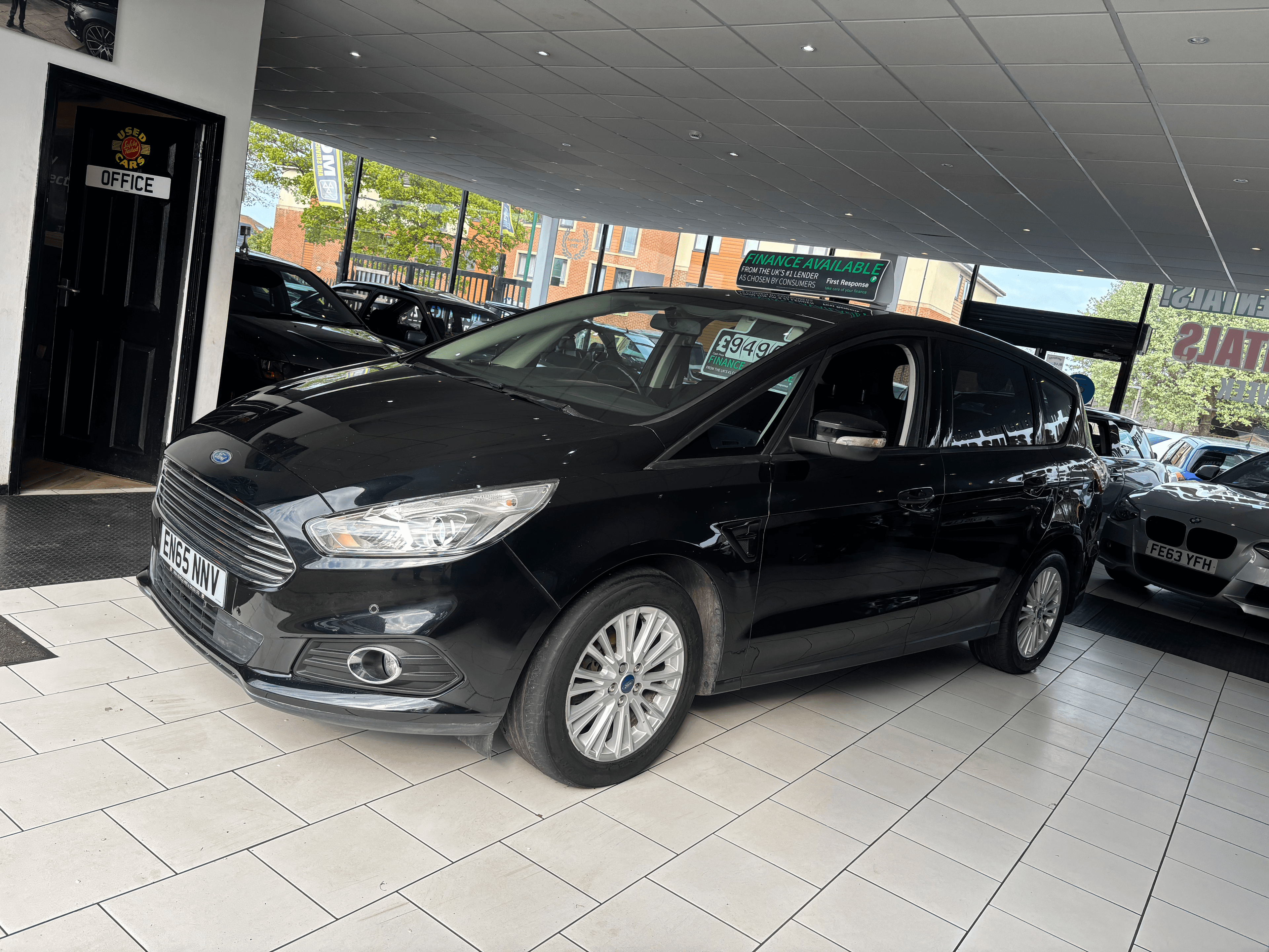 2015 Ford S-Max 2.0 TDCi 150 Zetec 7 Seater - image 10