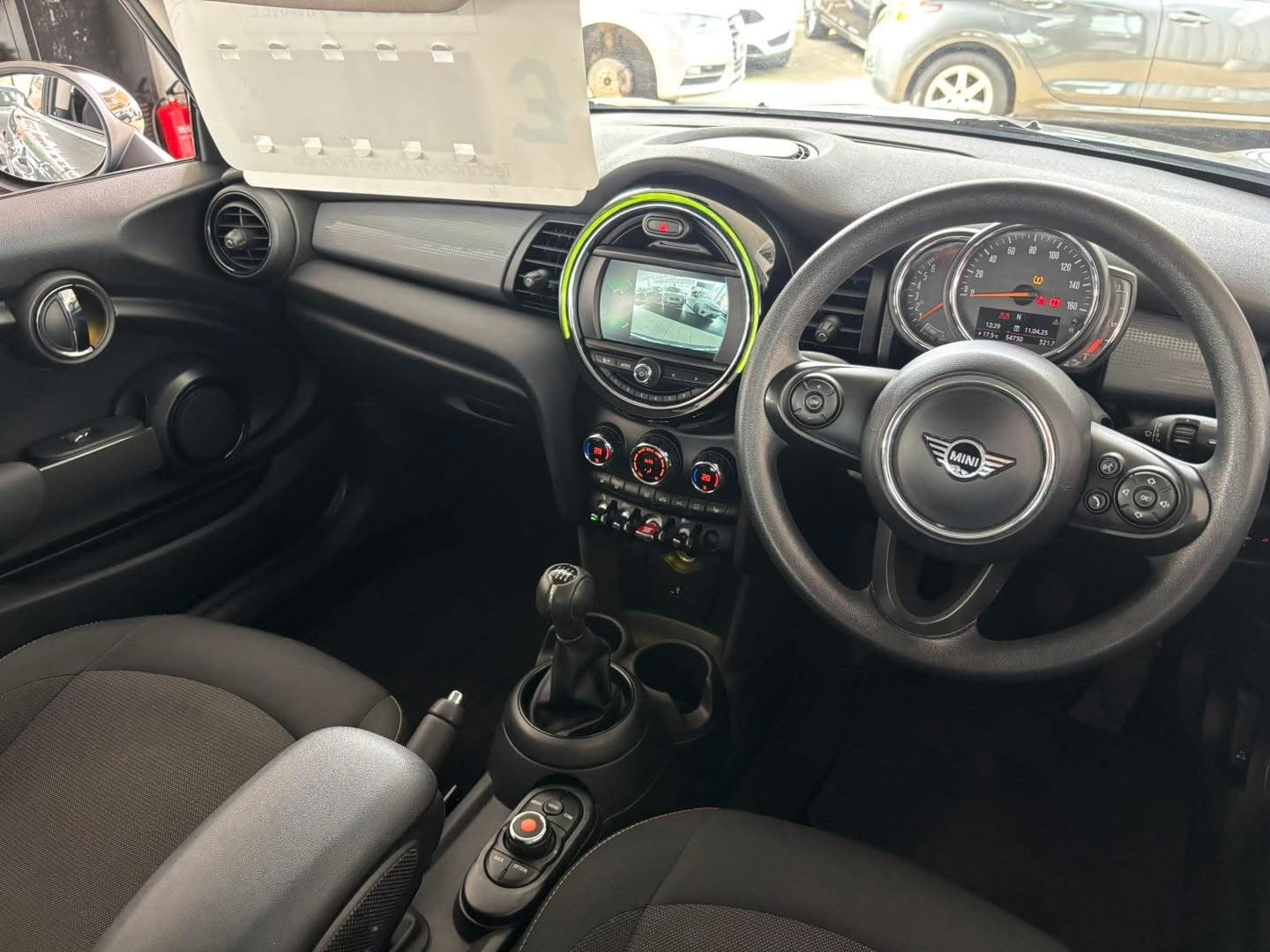 2019 Mini Cooper 1.5 Cooper Classic II 3dr - image 18