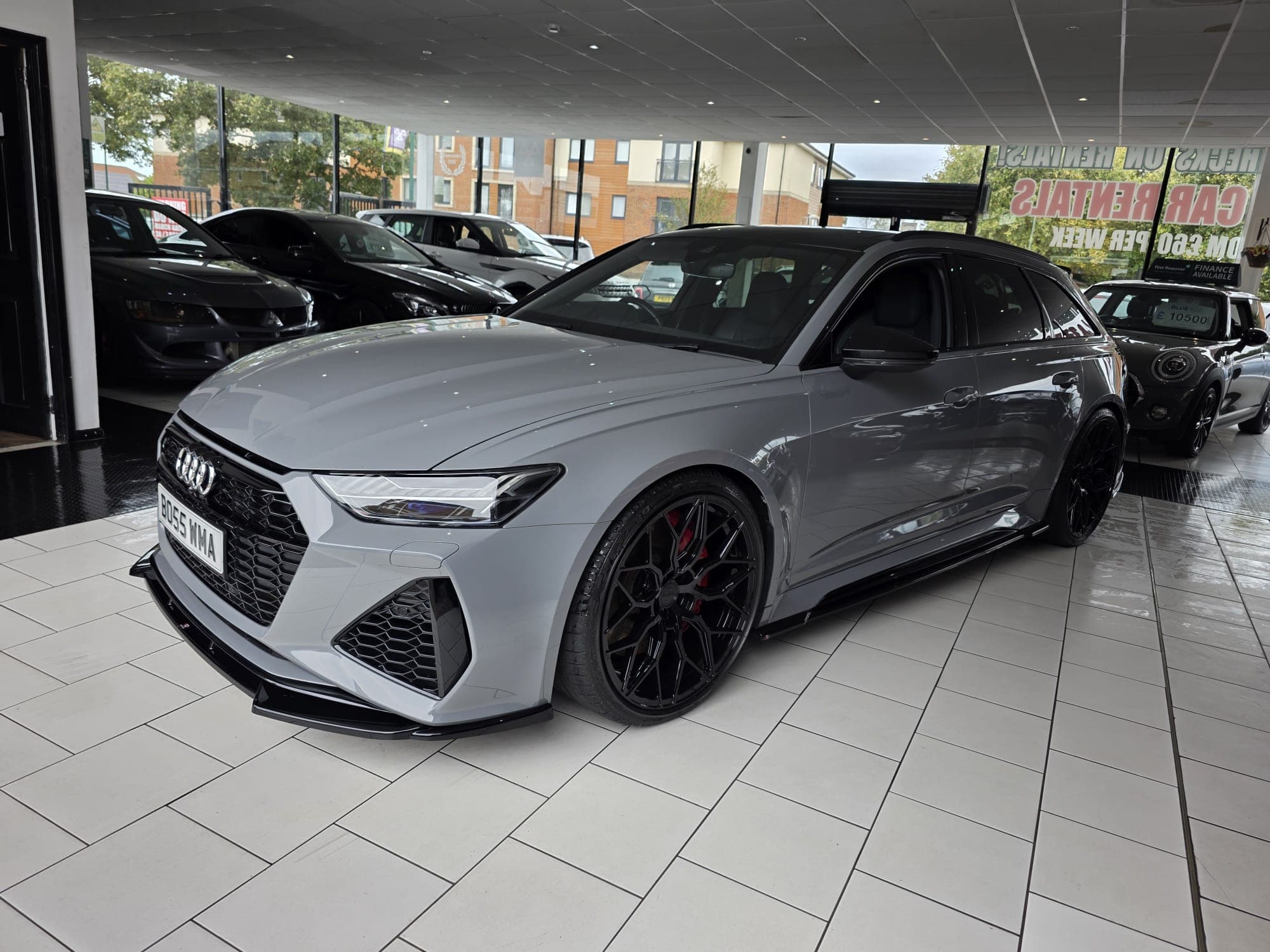 2020 Audi RS6 4.0 TFSI Quattro Launch Edition - image 5