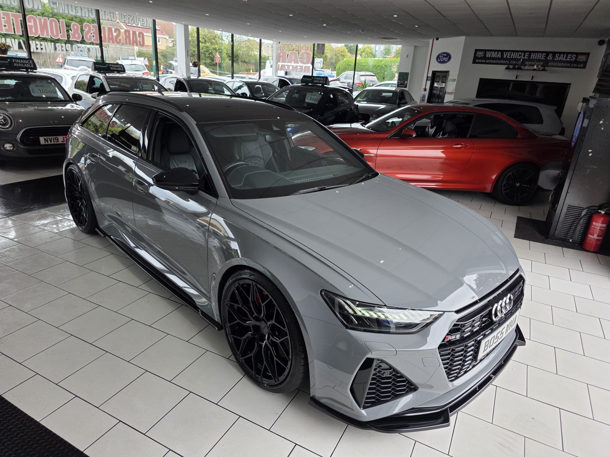 2020 Audi RS6 4.0 TFSI Quattro Launch Edition - image 18