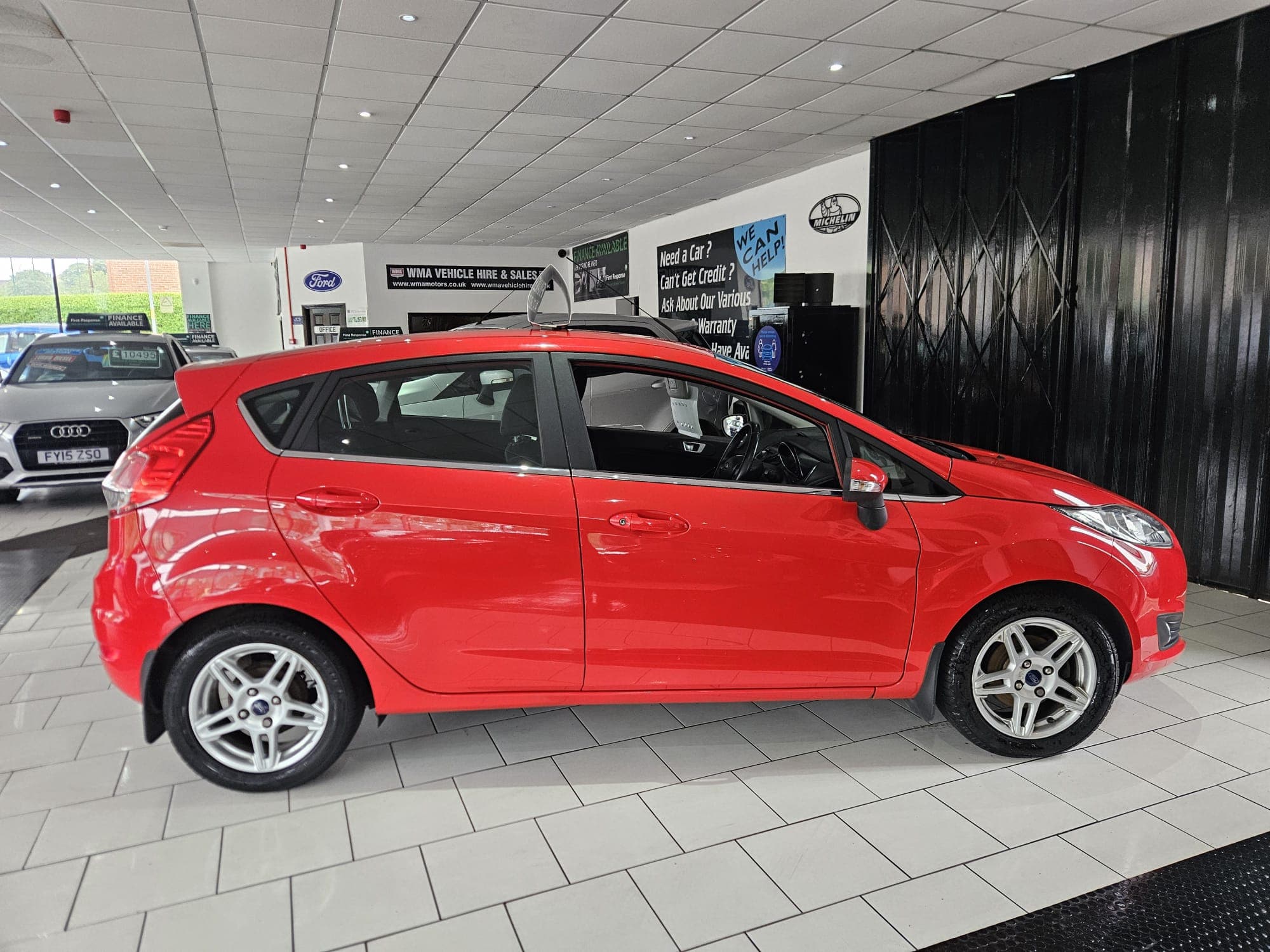 2013 Ford Fiesta 1.5 TDCi Zetec 5dr - image 3