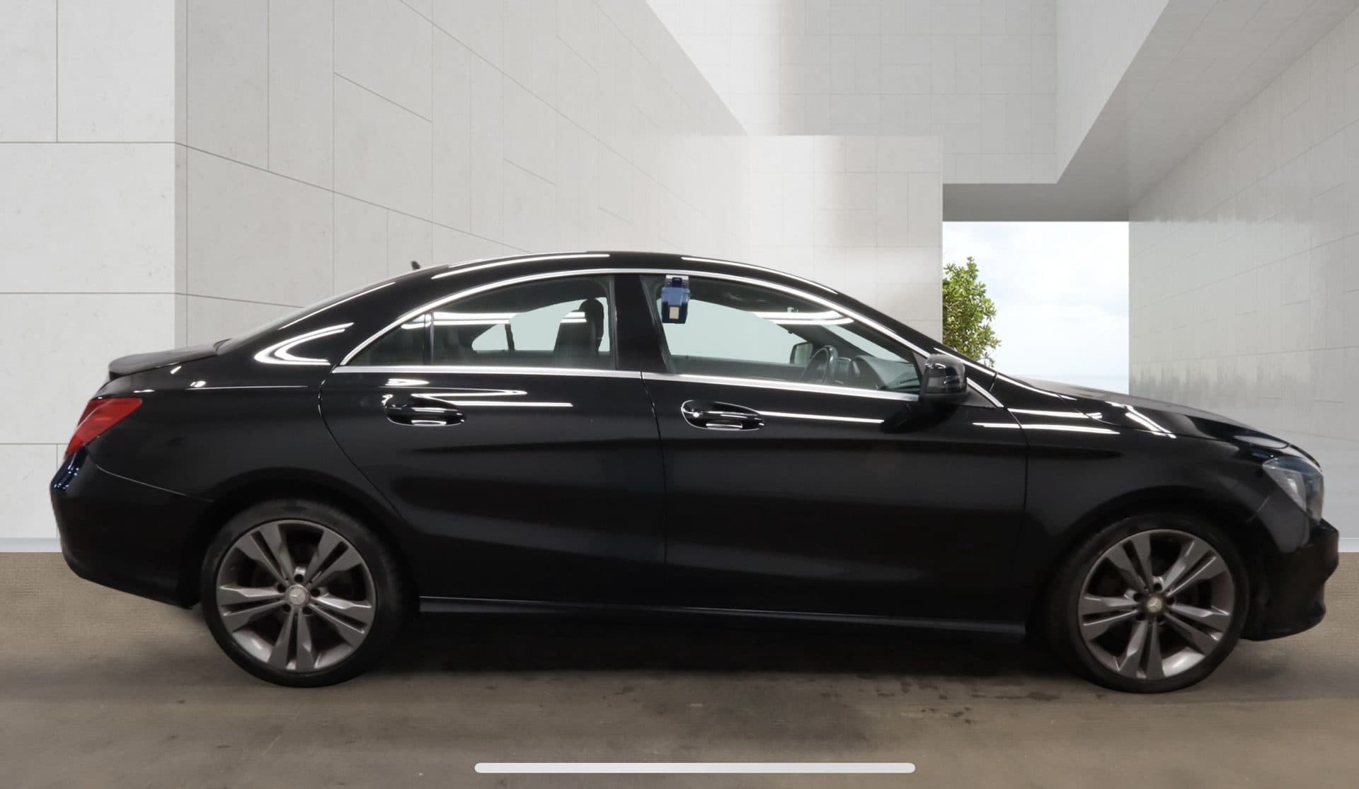 2013 Mercedes-Benz CLA 220 Sport - main